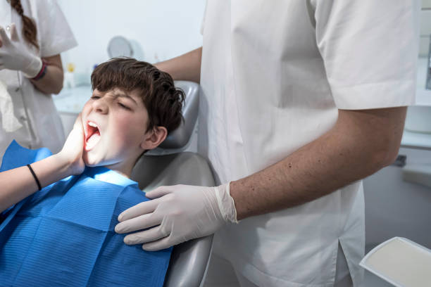 Best Emergency Tooth Extraction in Mount Pulaski, IL